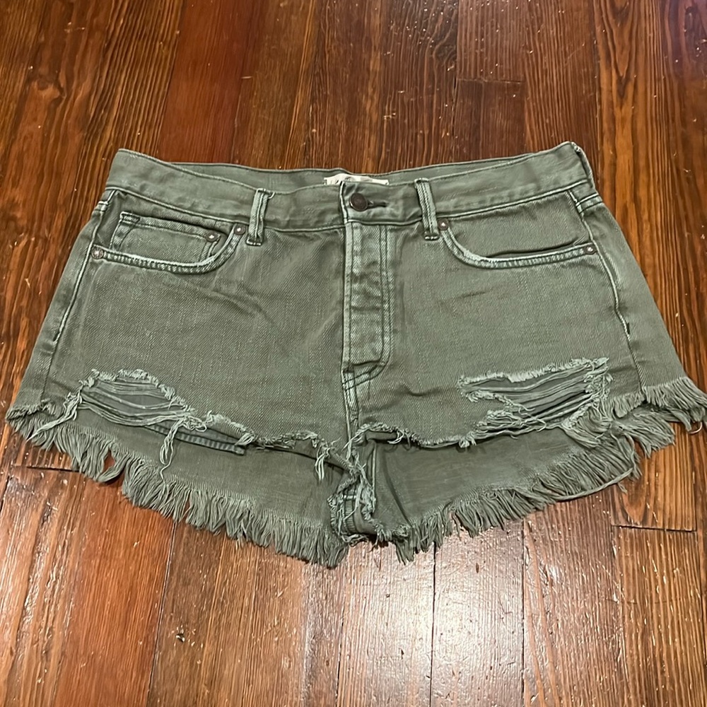 Beautiful shorts from free people : we the free! Size 27